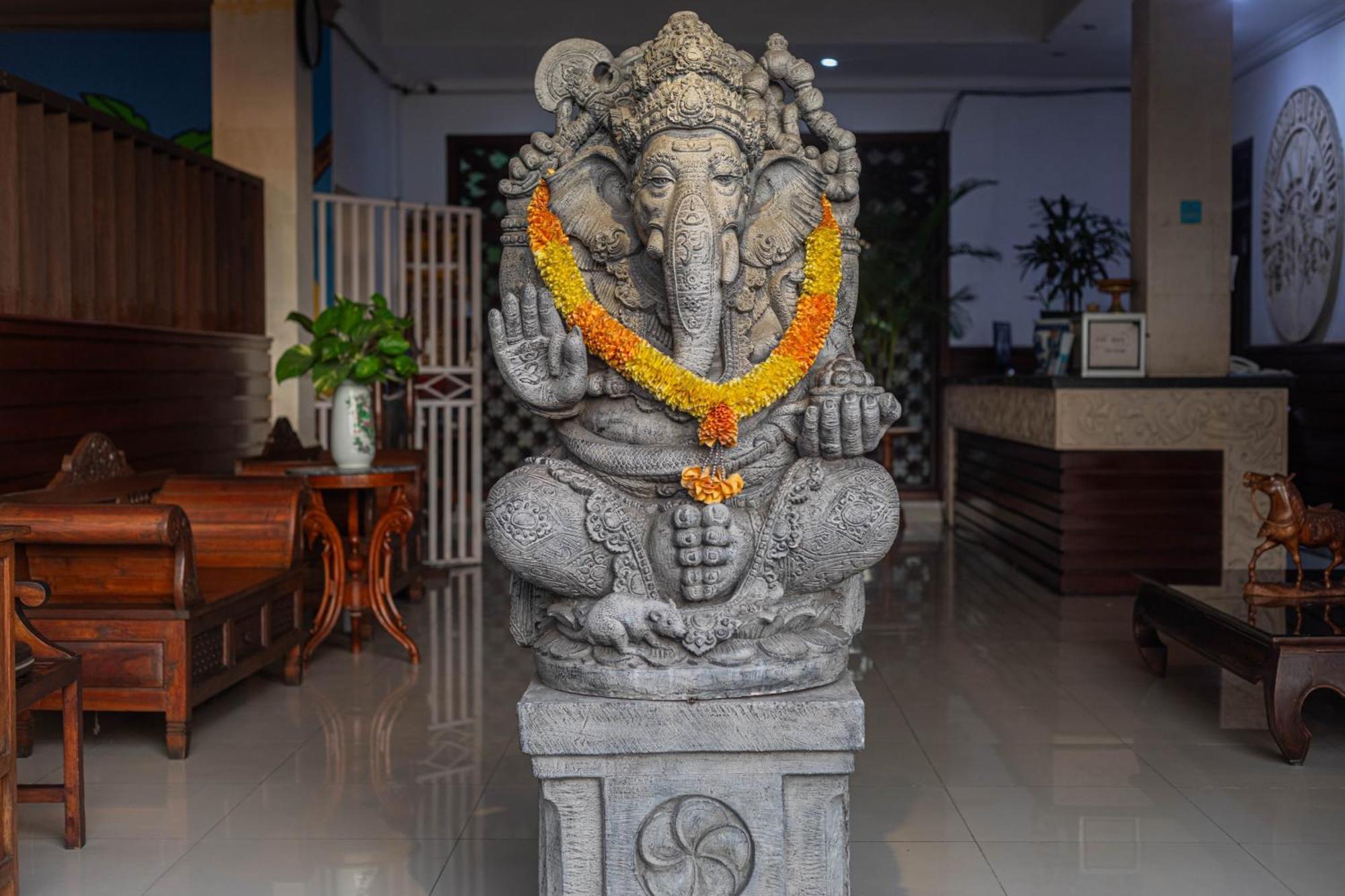 Puri Mango Guest House Sanur Екстериор снимка