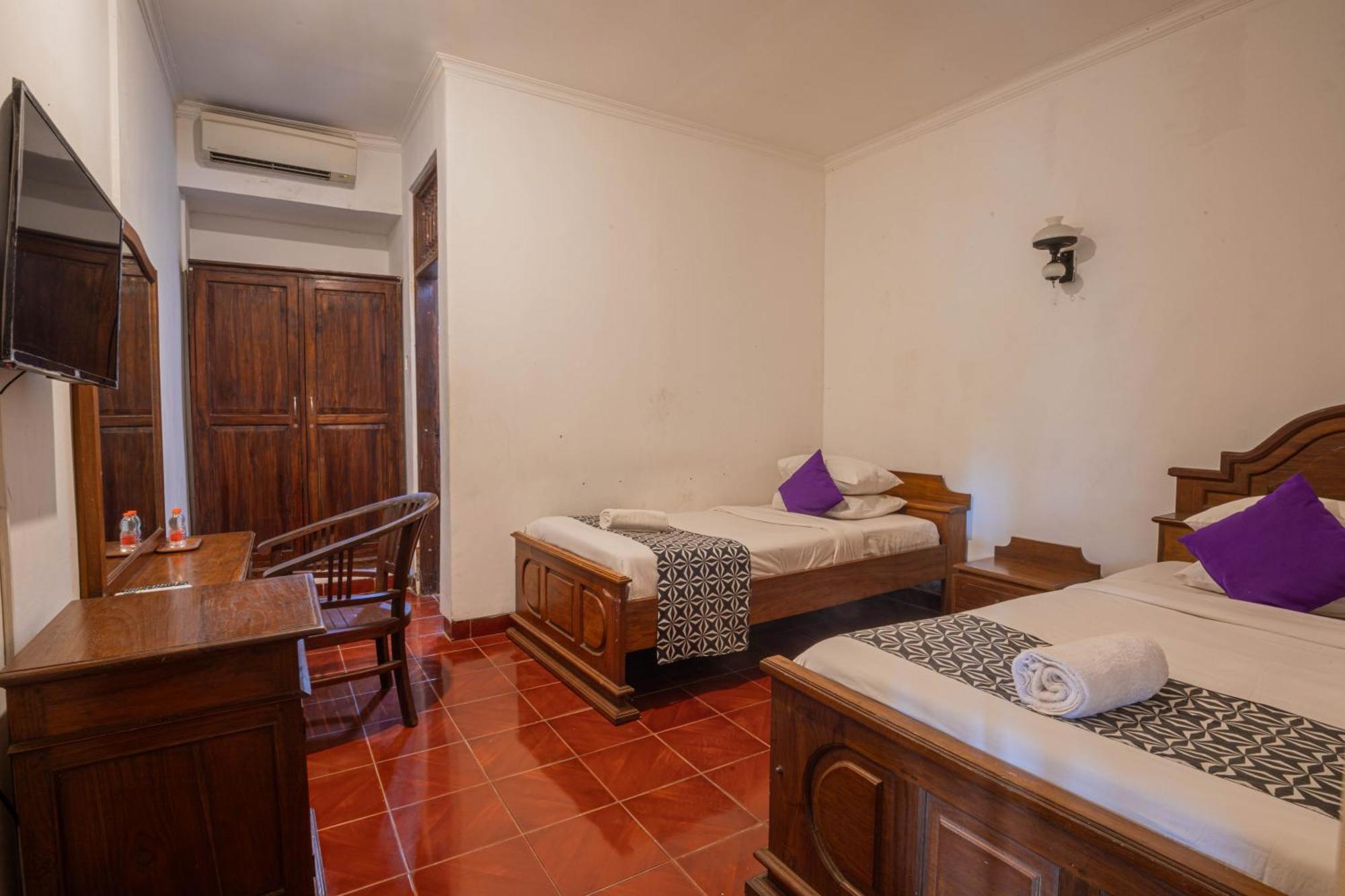 Puri Mango Guest House Sanur Екстериор снимка